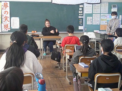 6年3