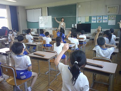 ３年２