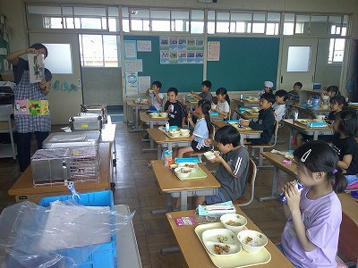 給食４