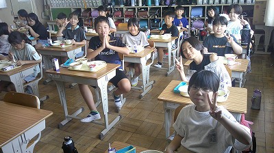 給食４