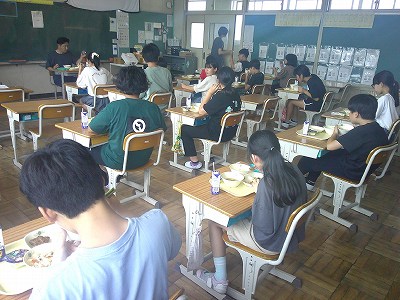 給食３