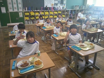 給食３