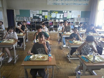 給食３