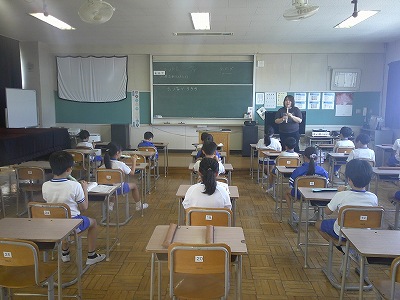 ３年２