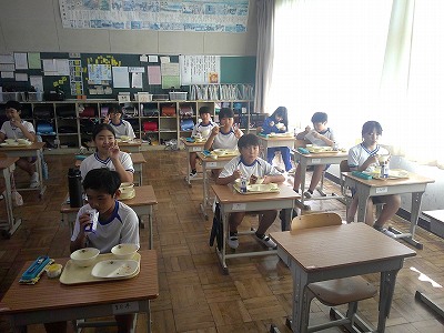 給食６
