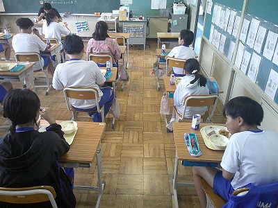 給食４